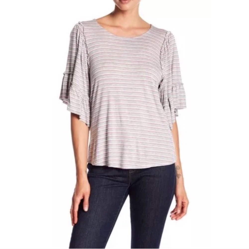 Bobeau trumpet sleeve tee